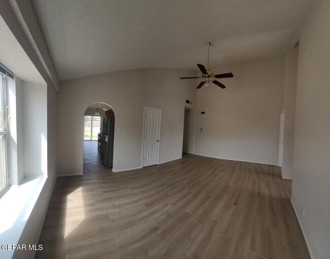 Building Photo - 11813 Kings Arms Ct