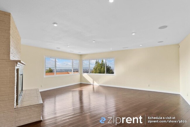 Building Photo - 8421 Aster Ave