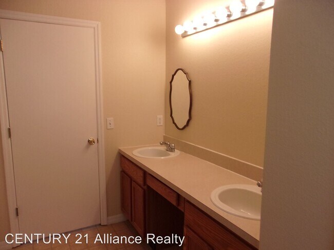 Building Photo - 3 br, 2 bath House - 18255 Wiscon Road