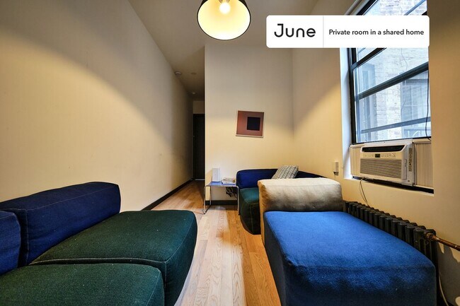 Foto del edificio - Room in Shared 3 bed/3 bath home
