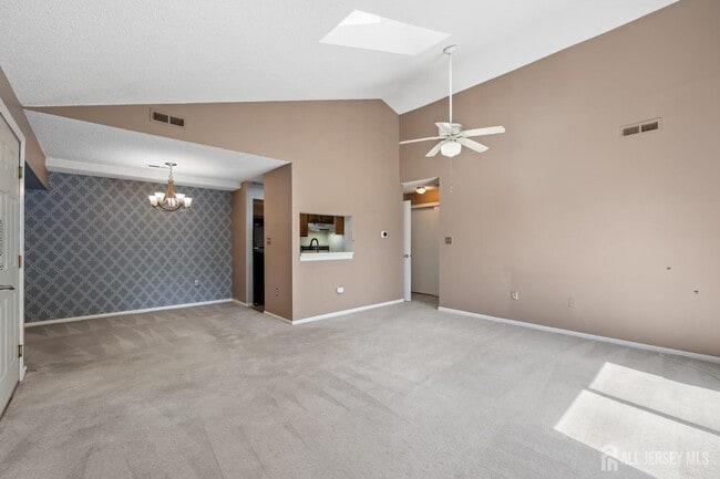 Building Photo - 1306 Ravens Crest Dr