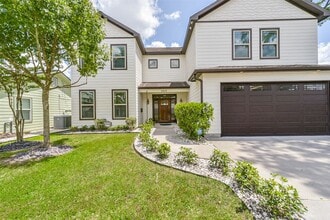 Building Photo - 1317 Chantilly Ln