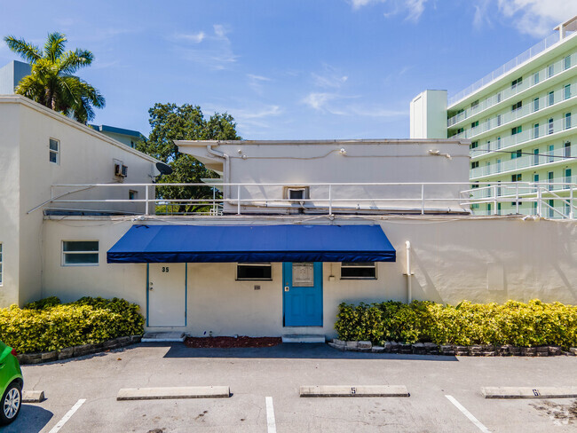 Estacionamiento - New River Redevelopment