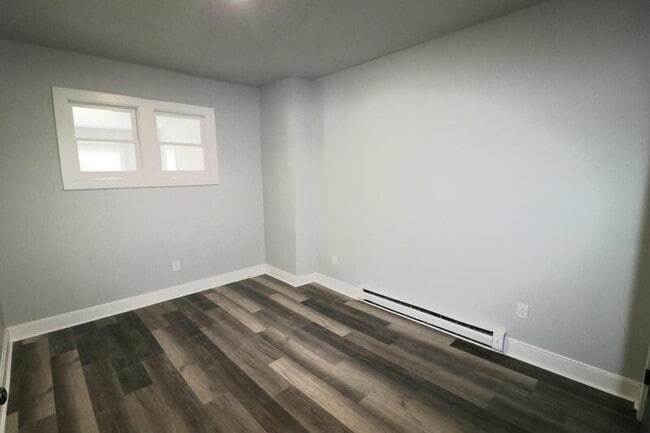 Building Photo - 108 E Huron St