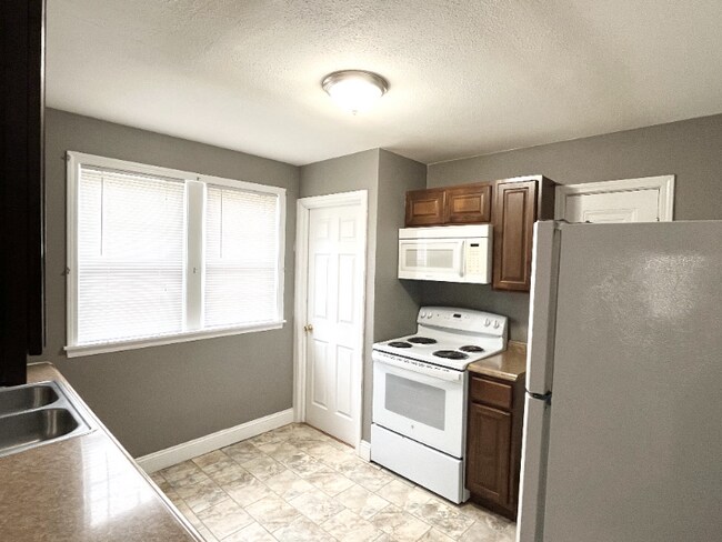Foto del edificio - 8911 Shawnee Ln