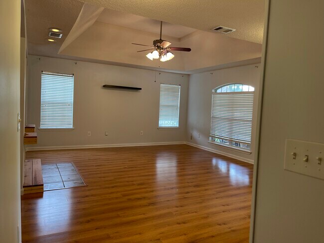 Building Photo - 109 Langdon Ct