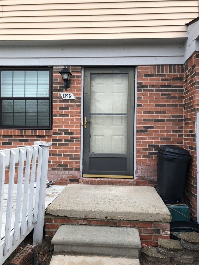Foto del edificio - 43419 Arbor Way W