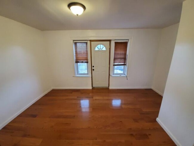 Foto del edificio - 2 bedroom in BROOKLYN NY 11209