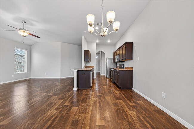 Foto del edificio - 5234 Jasmine Valley Ct