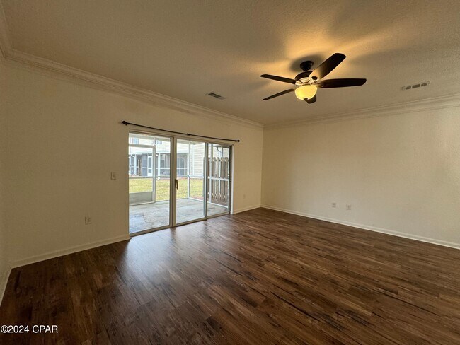 Foto del edificio - 1003 Baldwin Rowe Cir