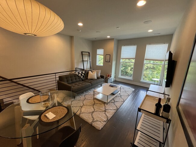 Foto del edificio - 204 Wesley Heights Way