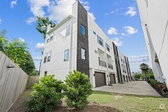 Building Photo - 1621 Wheeler Ave