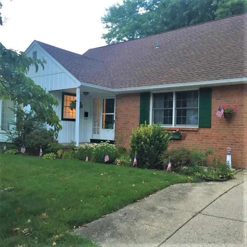 1500 Cinnaminson Ave, Cinnaminson, NJ 08077 House Rental in
