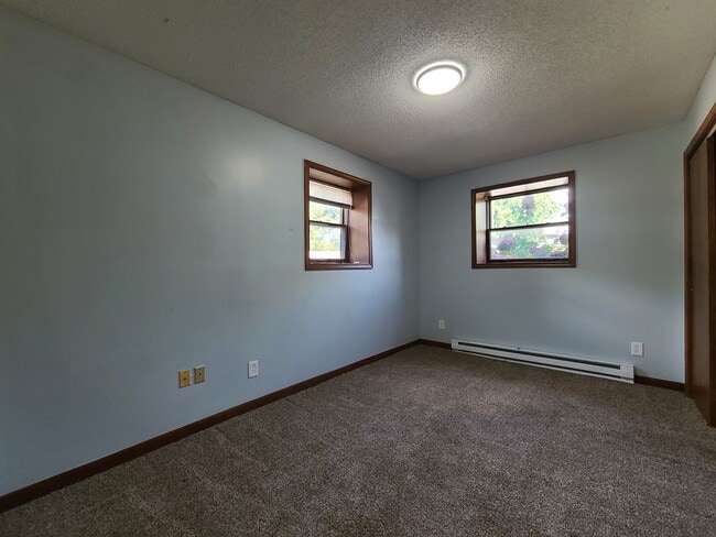 Building Photo - 7810 Stevensville-Baroda Rd