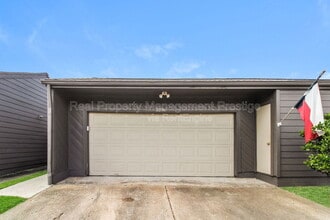 Building Photo - 2256 Gemini St