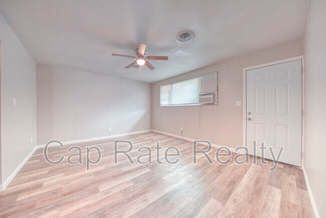 Foto del edificio - 3738 Arkwood Ct