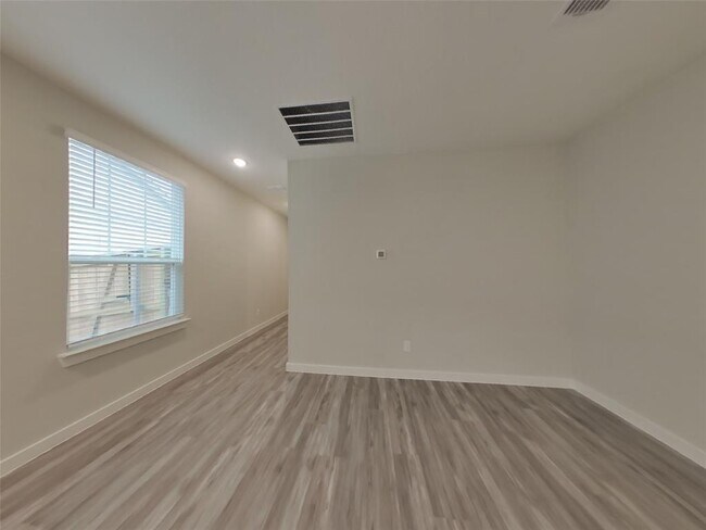 Building Photo - 1624 Mexican Heather Dr