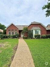 Building Photo - 2109 Windy Ridge Ln