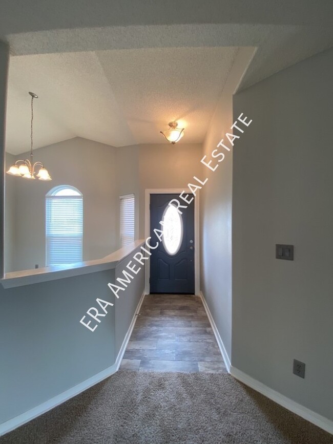 Foto del edificio - 2621 Barefoot Creek Cir