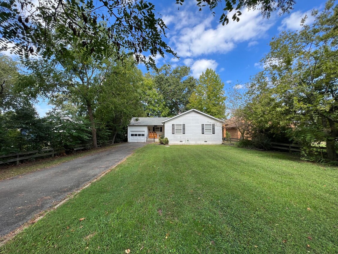 Primary Photo - One Level Waterfront Home