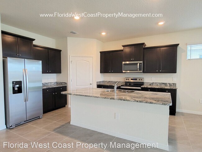 Building Photo - 4 br, 2 bath House - 5816 Oak Bridge Ct