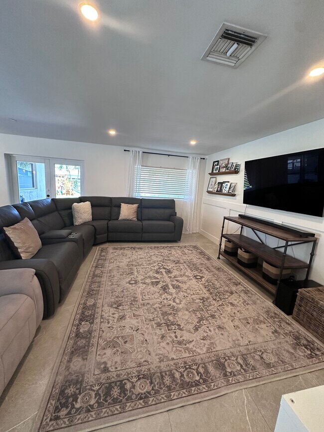 Foto del edificio - 9329 SW 2nd St