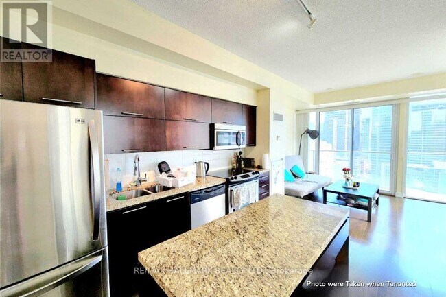 Photo du bâtiment - 126 Simcoe St