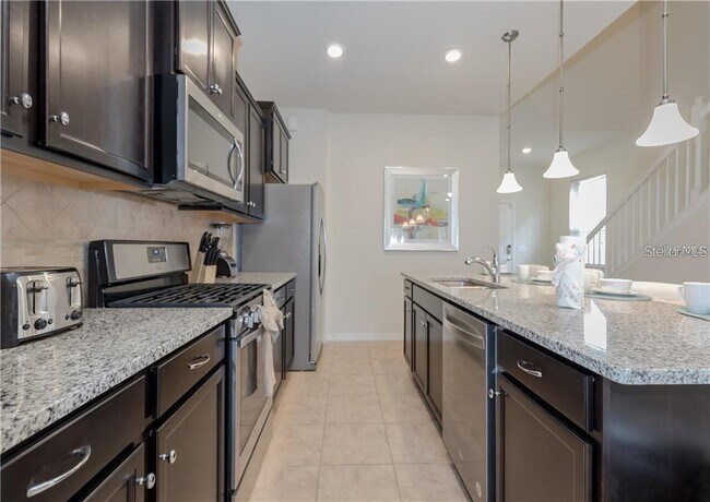 Building Photo - 6095 Broad Oak Dr