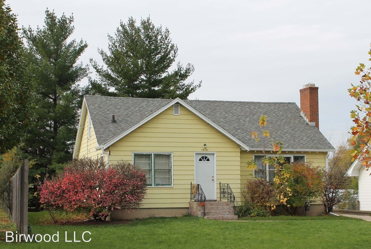 Primary Photo - 2 br, 1 bath House - 1514 Mendota St.