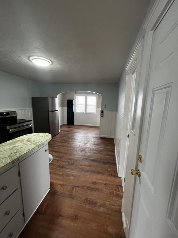 Building Photo - 44 7th Ave