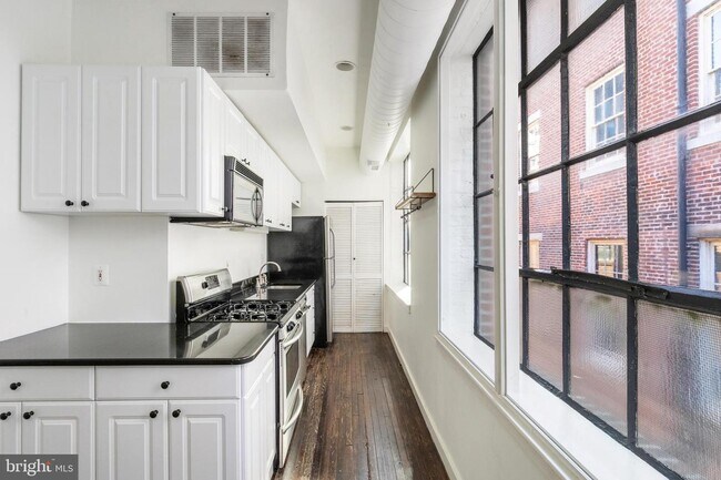 Building Photo - 51 N 2nd St