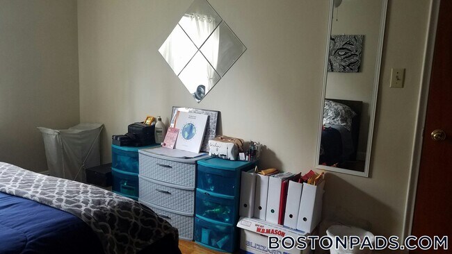 Foto del edificio - 61 Selkirk Rd