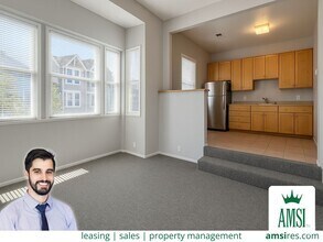 Building Photo - 606 Oak St