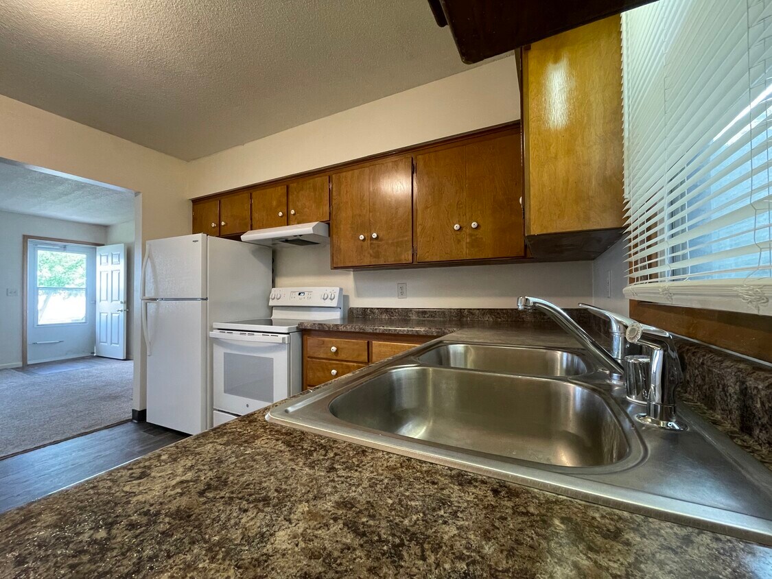 Foto principal - 2220 Chanticleer St