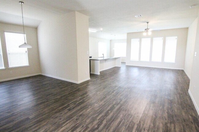 Foto del edificio - 29631 Clover Shore Dr