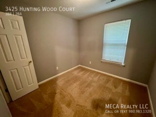 Building Photo - 3425 Hunting Wood Ct