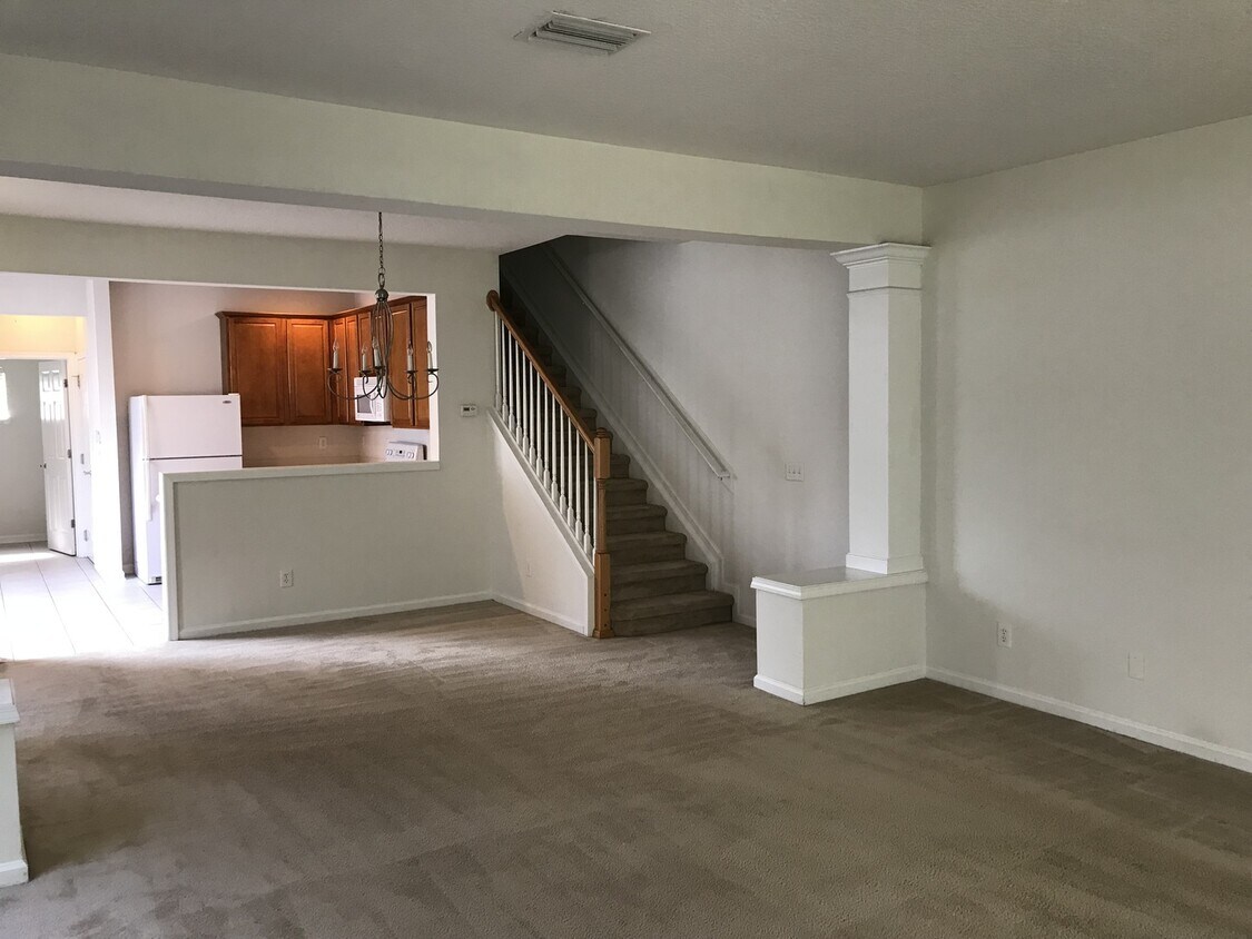 Foto del edificio - Nice Townhome in Campfield