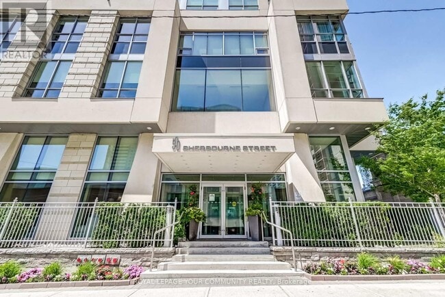 Building Photo - 500 Sherbourne St