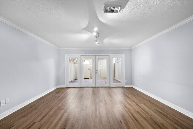 Building Photo - 2160 Winrock Blvd