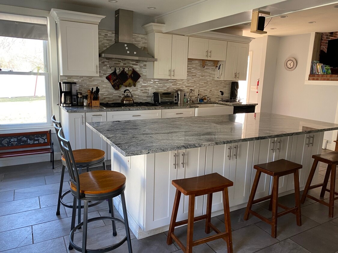 42 Epping Rd, Exeter, NH 03833 House Rental in Exeter, NH