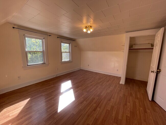 Master Bedroom - 168 Main St