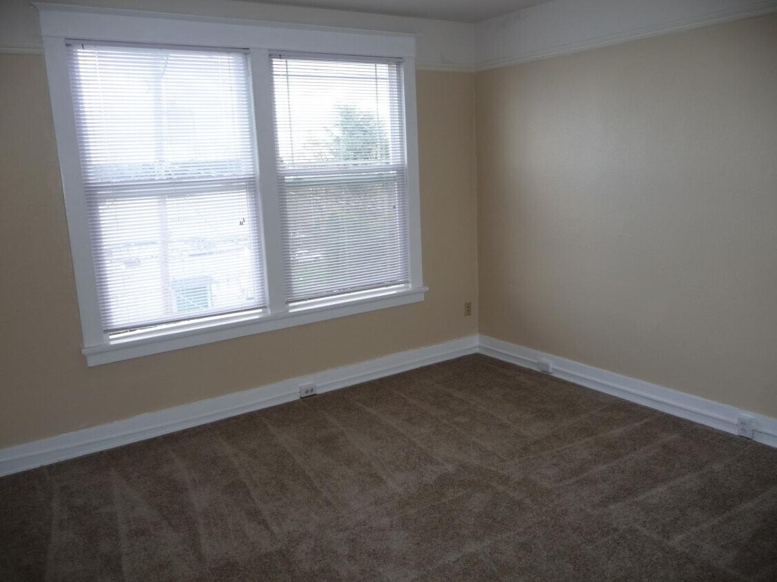 Foto principal - 816 S 8th St