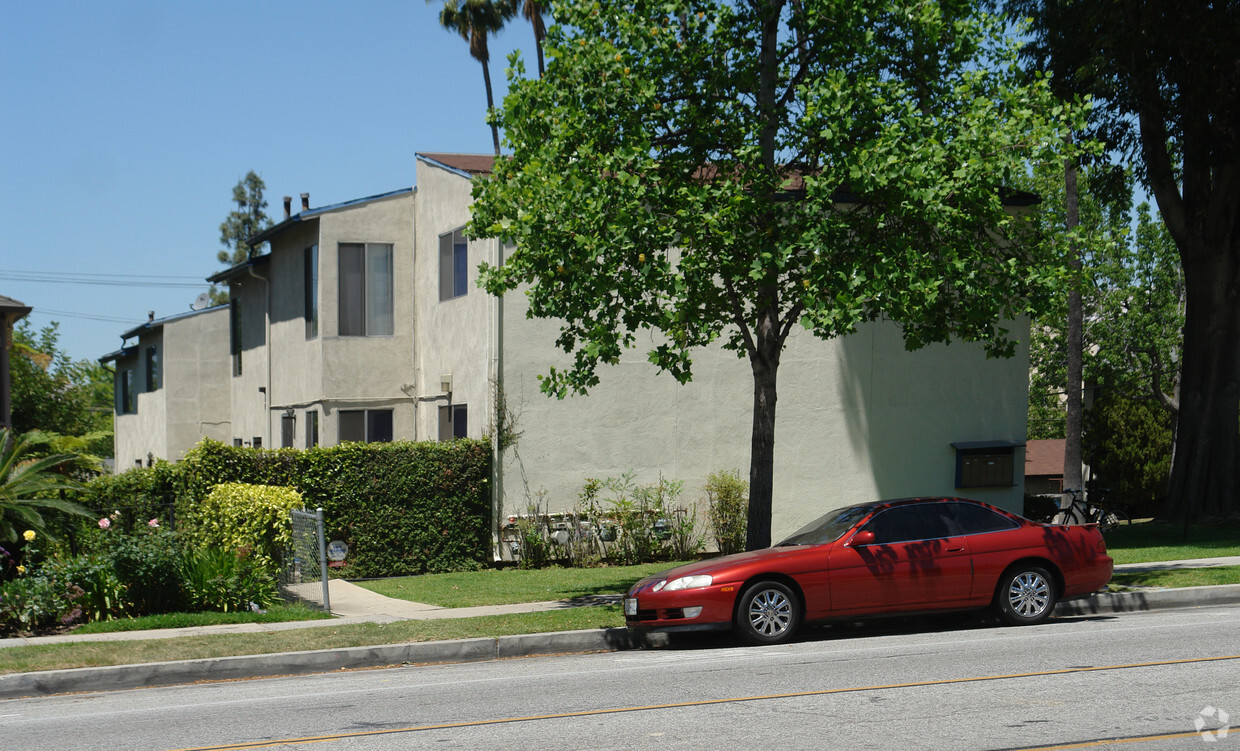 Building Photo - 180 E Fillmore St