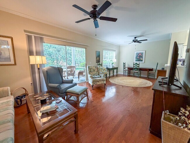 Building Photo - 2/2 Condo in The Links @ Haile Plantation - available end of April!