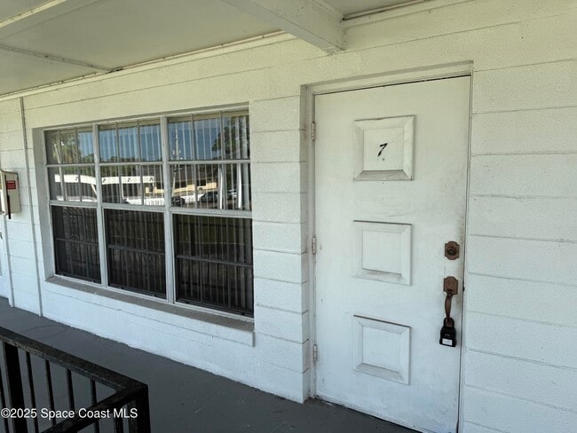 Building Photo - 3751 S Hopkins Ave