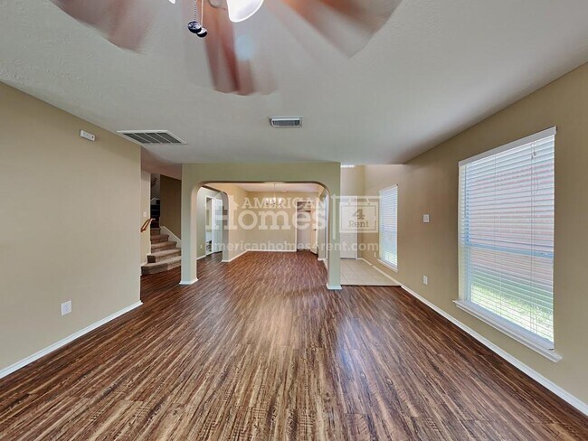 Foto del edificio - 13711 Rural Oak St