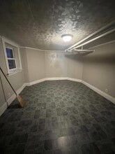 Building Photo - 4515 Magoun Ave