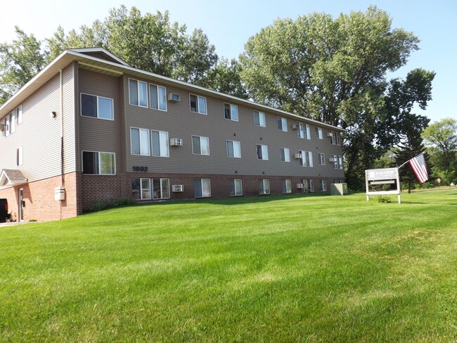 Interior Photo - Lincoln Pointe I