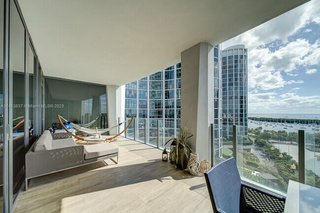 Foto del edificio - 2831 S Bayshore Dr