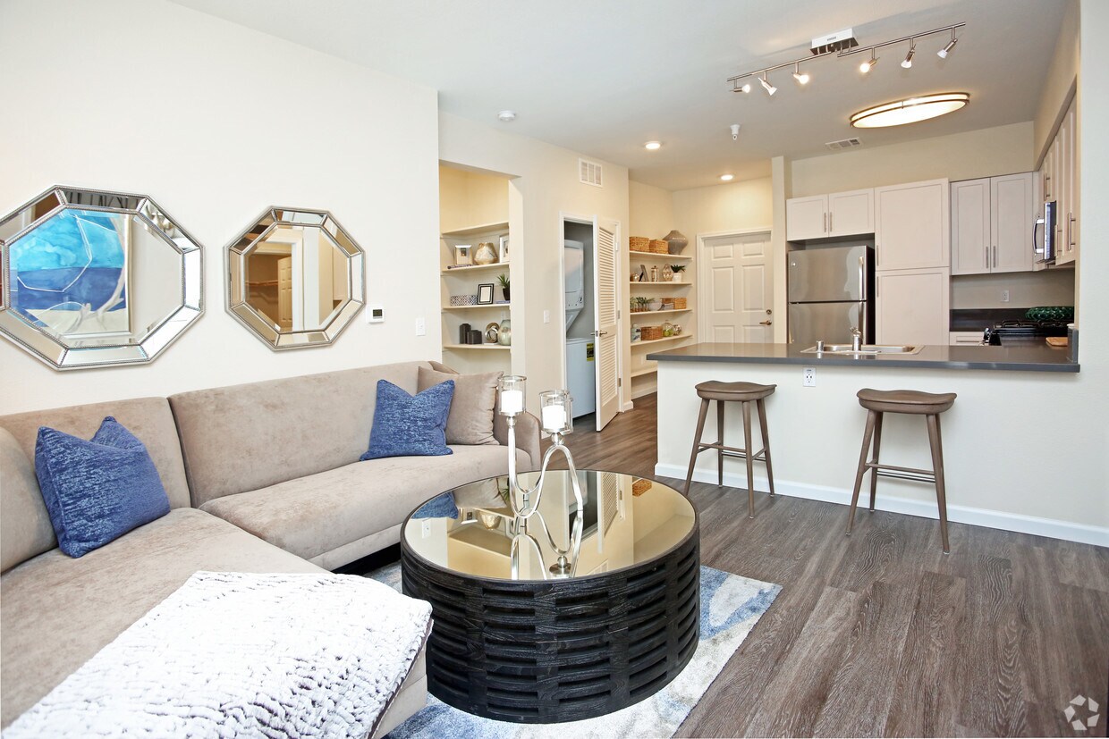 VASARI LUXURY APARTMENT HOMES 8117 Sheldon Rd Elk Grove, CA